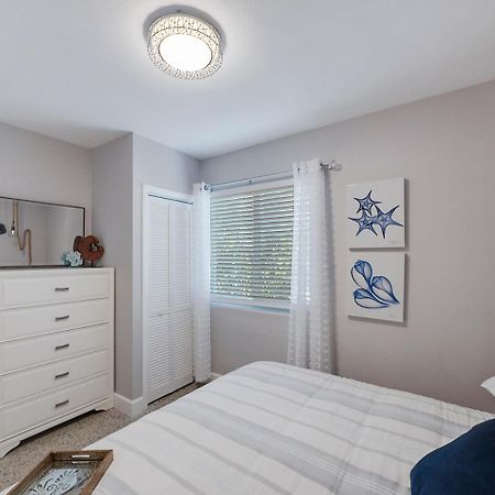 Beautiful 1 Bedroom Steps To The Beach! 西棕榈滩 外观 照片