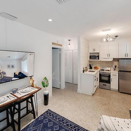 Beautiful 1 Bedroom Steps To The Beach! 西棕榈滩 外观 照片